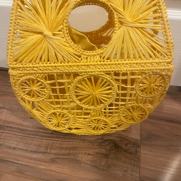 Cute spring/summer clutch - Picture 3 of 3